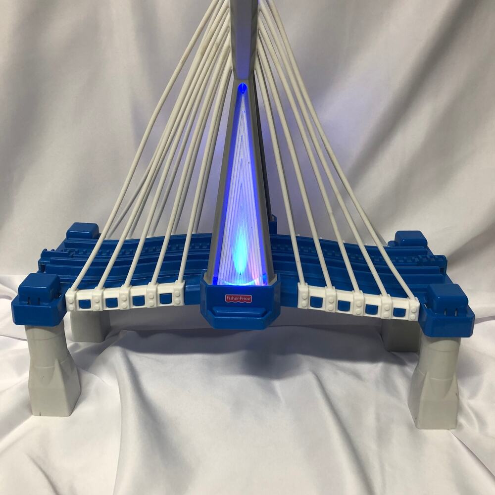 GeoTrax Rainbow Light Blue & White Suspension Bridge Lights Up Tested & Works!